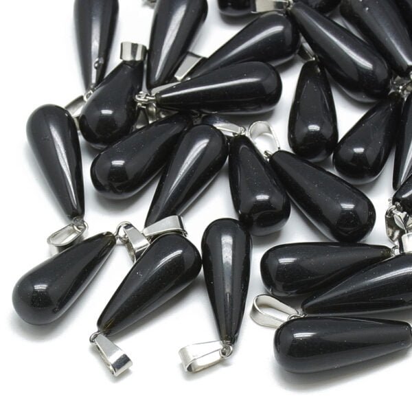 Dijes de piedra de gota alargada (variedad de piedras)