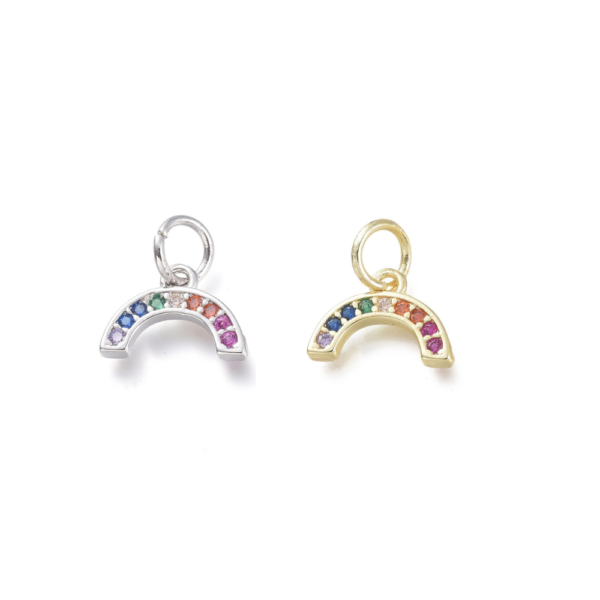 Dije arcoiris con microcircones de colores