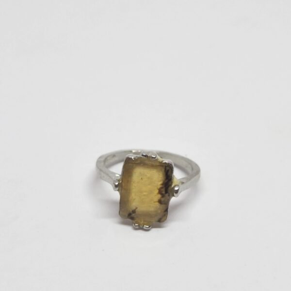 Anillo nacar natural cuadrado