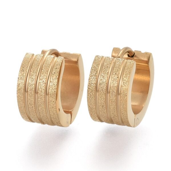 PAR DE AROS CUBANOS ARENADOS DE ACERO DORADO - Imagen 2