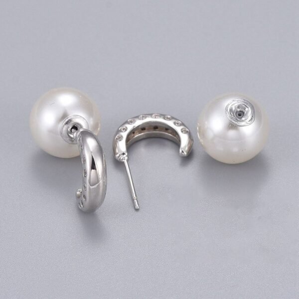Par de aros perlas con luna bañados en platino - Imagen 2