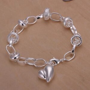 Pulsera con dije de corazón y pandoras brillantes