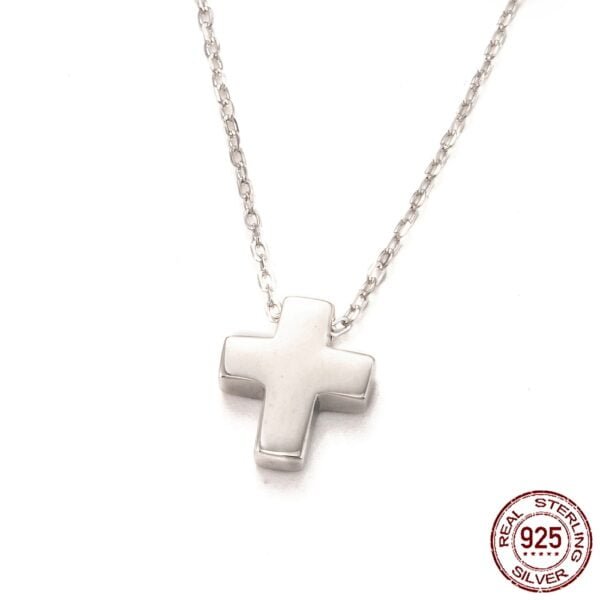 Cadenita cruz plata 925 bañada en rodio