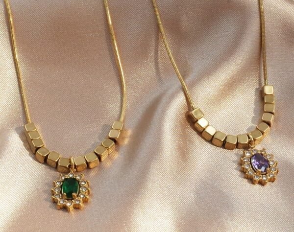 Collar cubes
