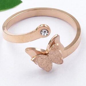 Anillo mariposa arenada gold rose (talle 7)