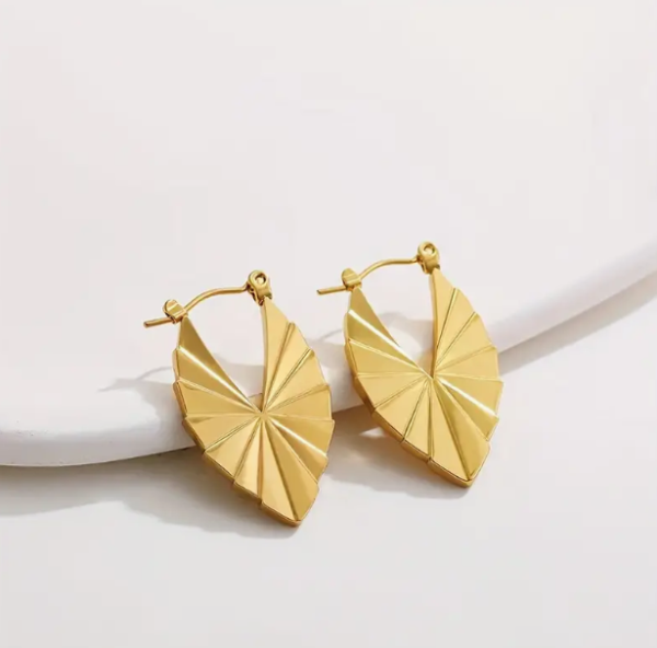 Aros dorados abanicos
