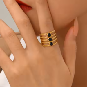 Anillo piedras negras (talle 7)