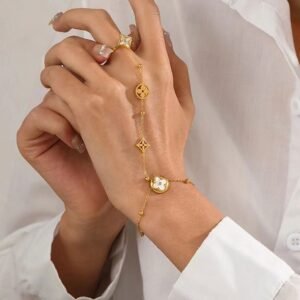 Pulsera con anillo Trébol