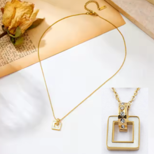 Collar con cuadrado y rueda con circones