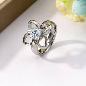 Anillo flor con circón