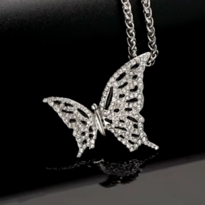 Dije plateado mariposa con circones