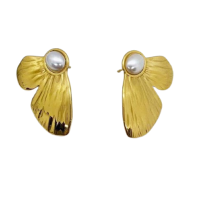 Aros dorados alas de mariposas