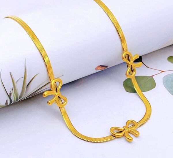 Collar moñitos