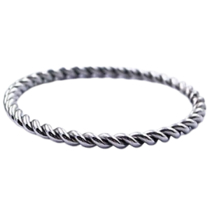 Anillo plateado trenzado